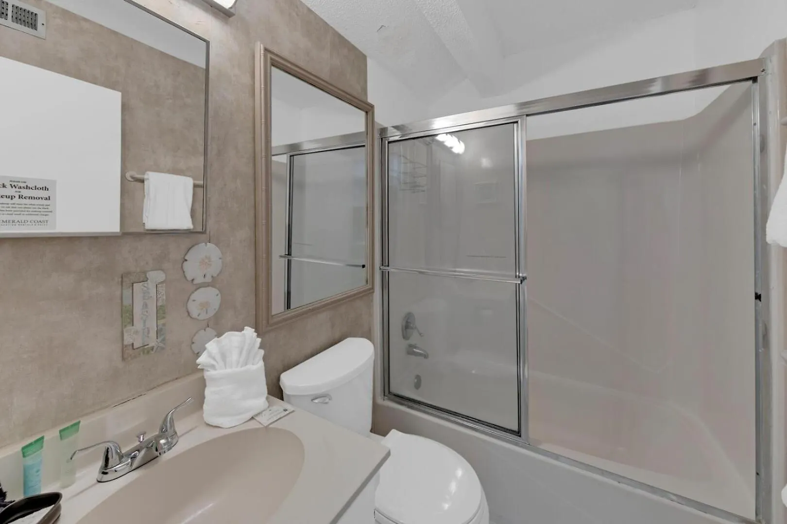 Holiday home Southbay By The Gulf 119 Only Steps From The Beach A 3 Bedroom Townhome In Destin
