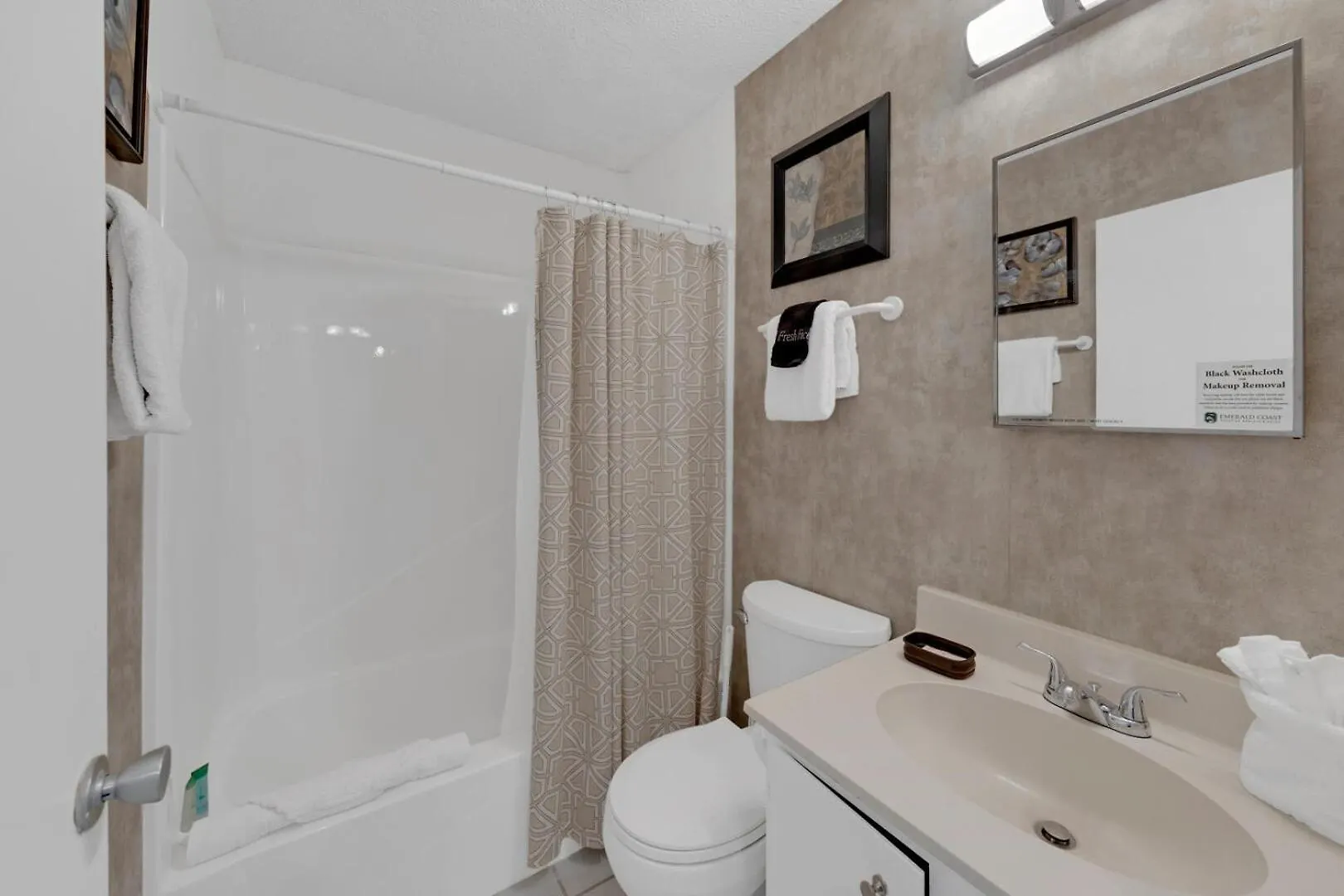 Southbay By The Gulf 119 Only Steps From The Beach A 3 Bedroom Townhome In Destin Holiday home