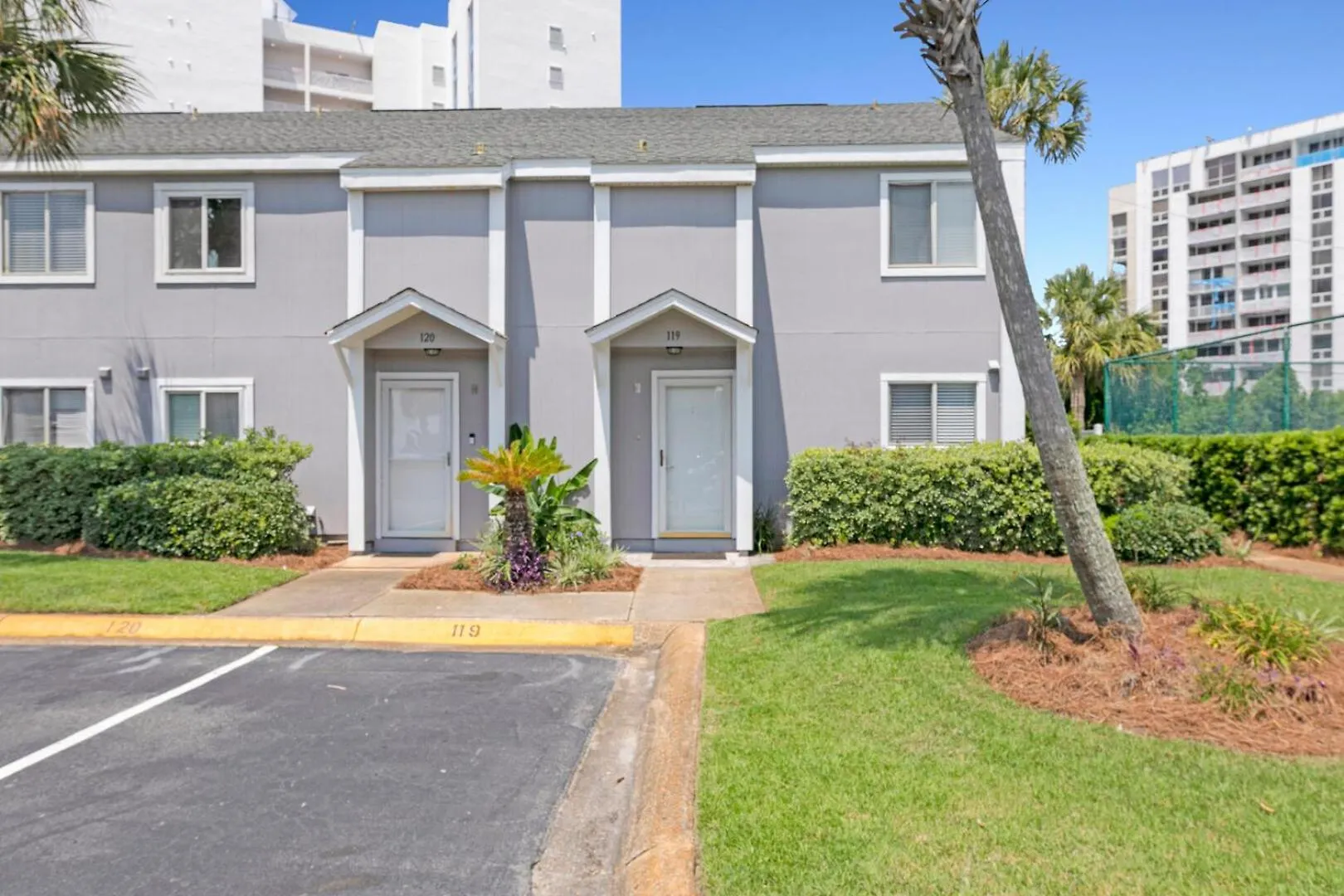 Holiday home Southbay By The Gulf 119 Only Steps From The Beach A 3 Bedroom Townhome In Destin